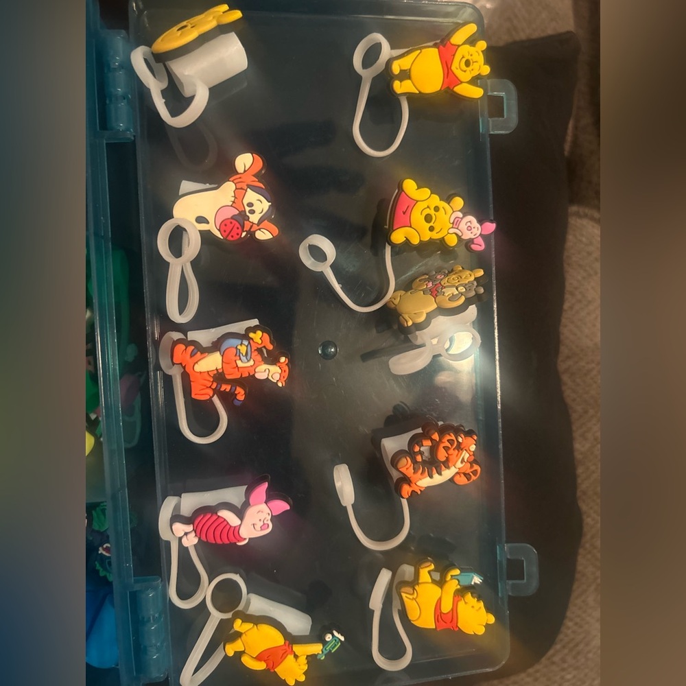 Disney Colorful Character Hooks Set